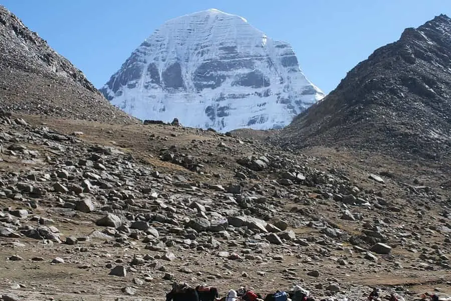 “Taparia Tour and Travel – Complete travel solutions under one roof”